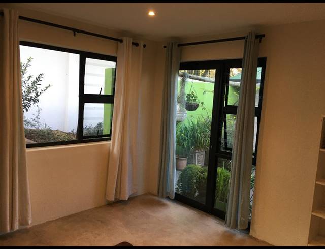 1 BEDROOM APARTMENT RENTED IN BRYANSTON EAST